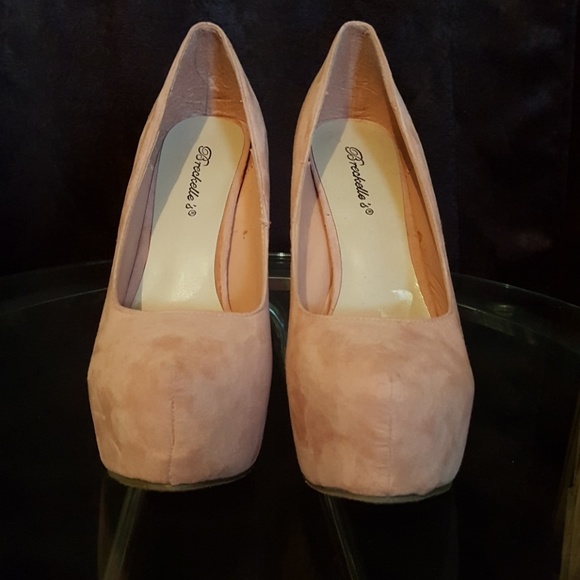 NWOT Pink Suede Platform Heels - Picture 4 of 5